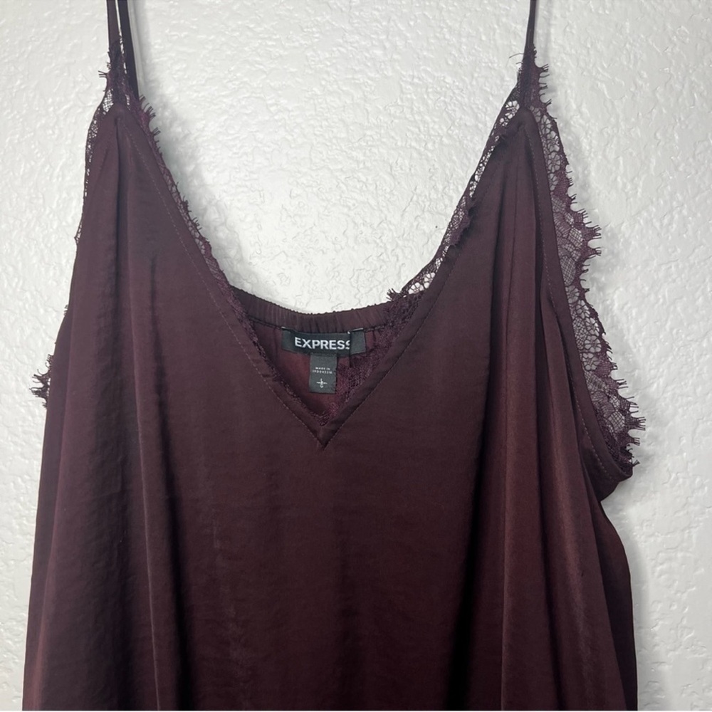 Express V-Neck Lace Trim Sleeveless Blouse Size: L - Picture 3 of 8